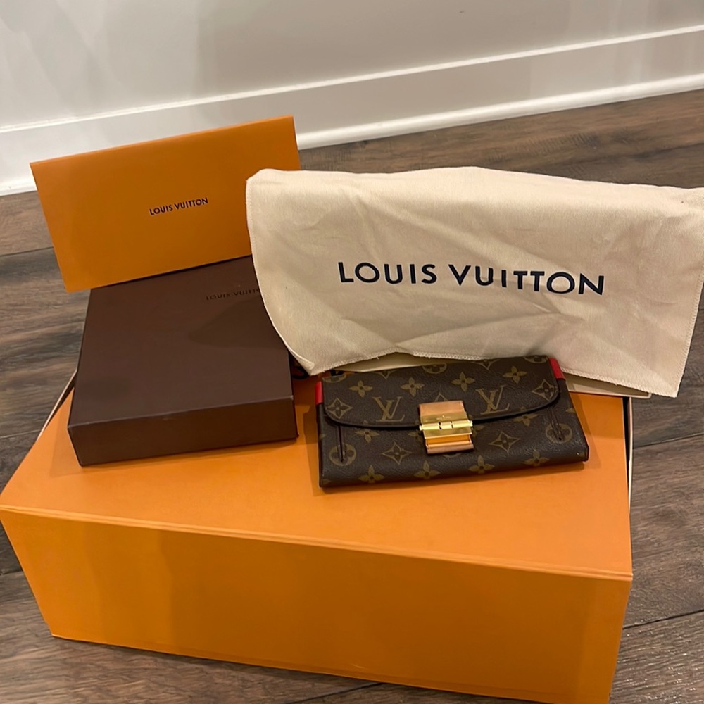 Louis Vuitton Elysee Monogram Wallet Rare! Authentic